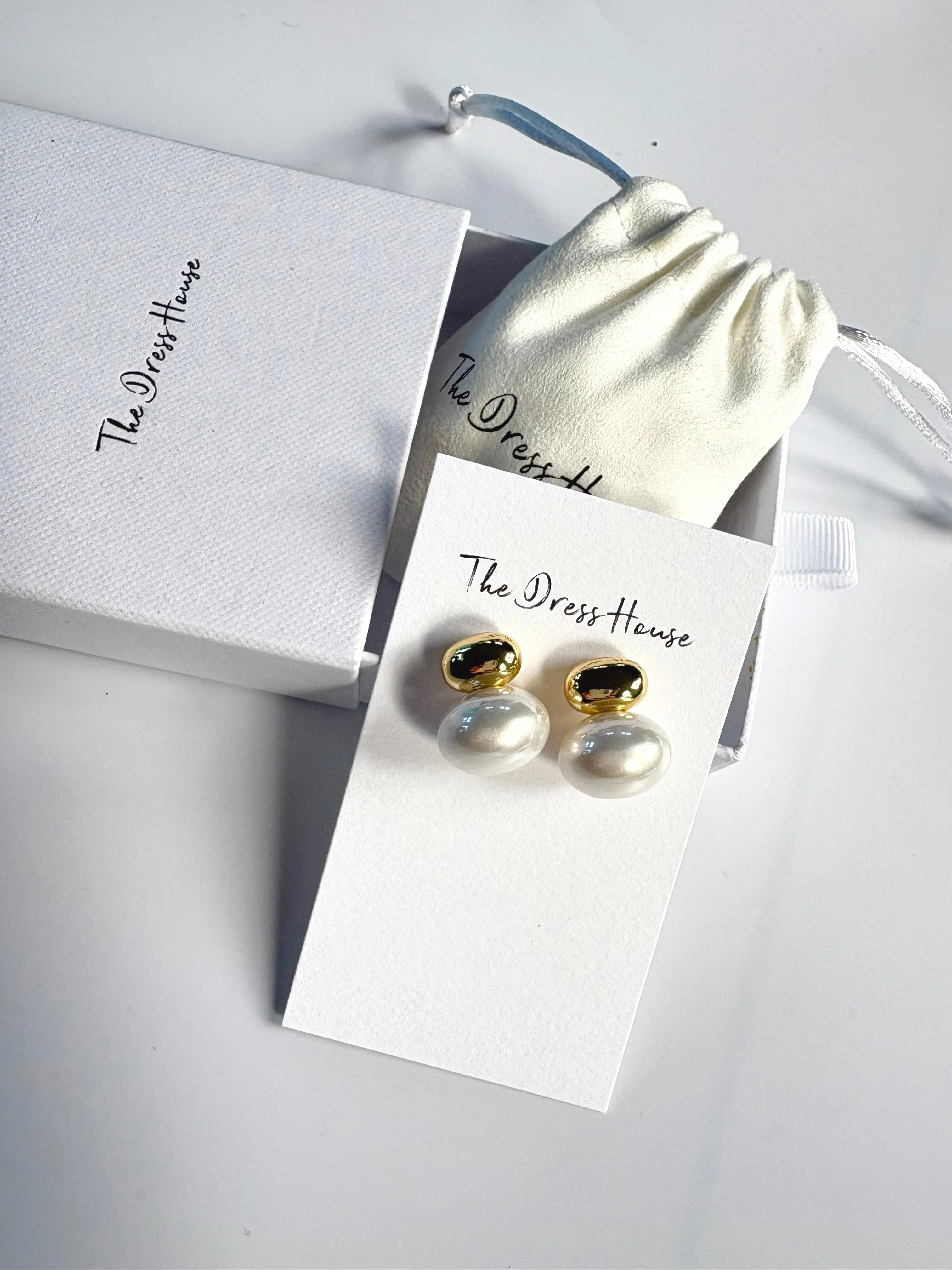 Jada - Gold Pearl Earring