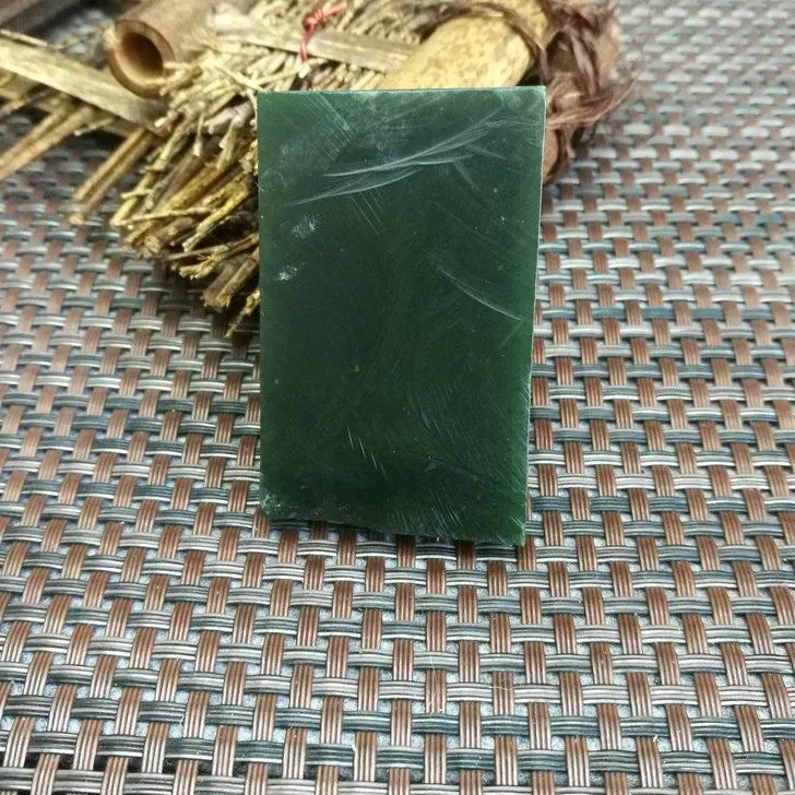 Natural Kunlun Jade Rough Nephrite Raw (48g,5.7X3.5X0.8cm)
